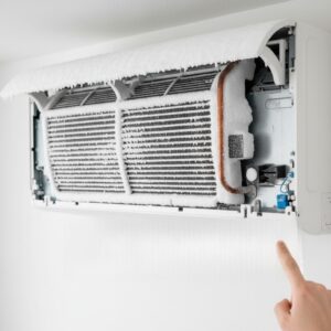 ملف المبخر متجمد